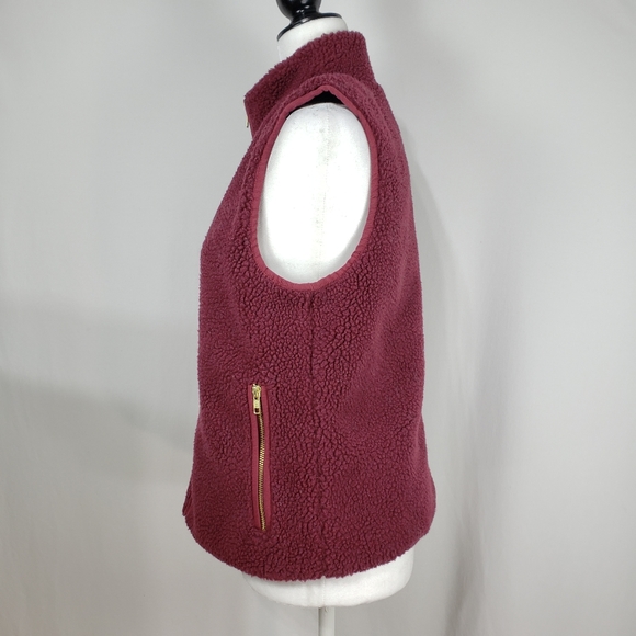 J Crew Mercantile Faux-Sherpa Fleece Vest - Picture 3 of 7